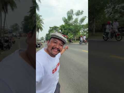 detik detik keseruan bus telolet perang basuri (Part 282) #shorts  (4)