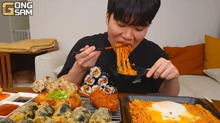 Mukbang  Mie Pedas Ramyeon, Kimbab, Hot Dog... Yummy 😋 Yt GONGSAM TABLE