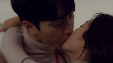 [Korean web drama Buzz Buzz] Pretending to quarrel in front of others and kissing passionately in th