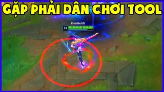 LL Stylish và Doublelift cùng gặp phải dân chơi tool, Bùa lợi rồng hên xui nhất ở thời điểm hiện tại