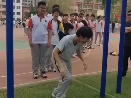 拷打隐形特务（论当前中学体育引体情况）