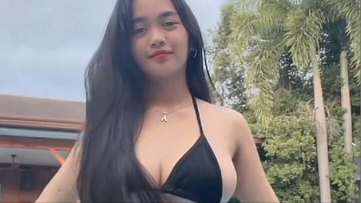 WAH ADA YANG MLOROT🙀