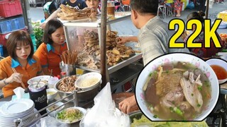 Tô Miến Gà, Bún Măng Vịt quá trời đồ ăn 'rẻ như cho' trong chợ ẩm thực nổi tiếng Sài Gòn