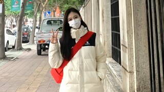The little fairy in Zhengzhou works during the day and at night and occasionally does some small bus