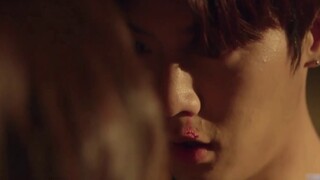 [Kissing scene][Drunk sex] I really can't bear it tonight