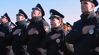 terlalu mudah menjadi polisi!