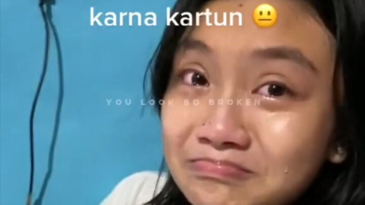 karna kartun? (sedih banget liat mbak nya😭)