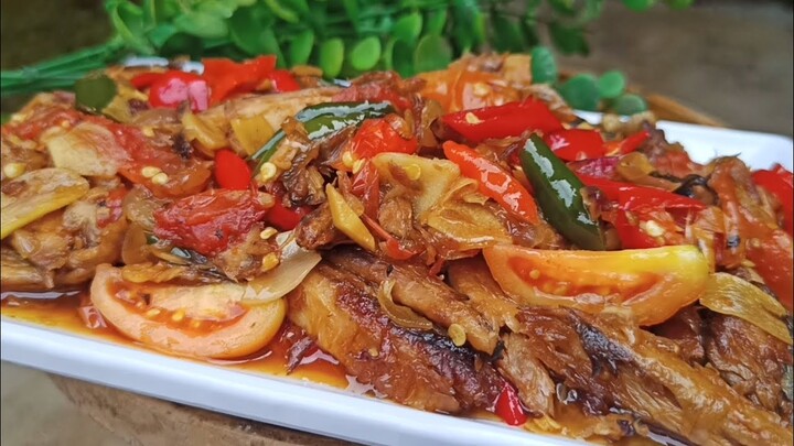 MENU SEDERHANA YANG GURIH,PEDAS,ENAK BANGET ‼️ tinggal nambahkan nasi anget rasanya mantap poll😍