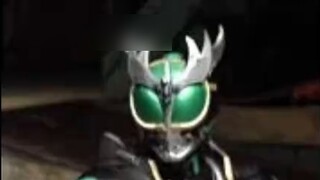 Pengenalan karakter yang tidak populer dalam drama panggung Kamen Rider