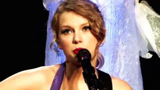 Taylor Swift sings Michael Jackson's "I Want You Back"