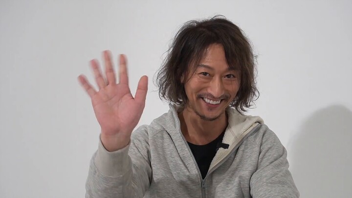 The actor of King Snake from "Kamen Rider Ryuki", Hagino Takashi wishes you a happy new year!