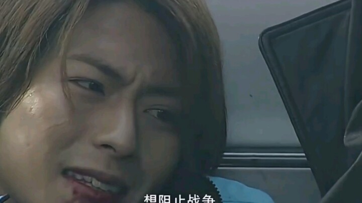 镜子能映照一个人的本性，就算是戴上假面的骑士也不例外