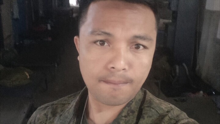dibaling pangit may trabaho nman