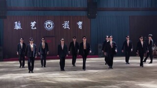男生跳拉丁舞，阳刚帅气，魅力四射