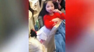 [Daily Life] Father's Daughter Or Little Lover