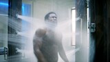 Lần đầu tiên một người đàn ông da đen sử dụng phòng tắm công nghệ cao phong phú, không khác gì lướt 