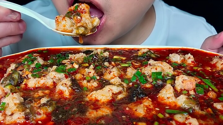 Eating Seafood Flavored Chinese Yam And Shrimp Dumplings Asmr