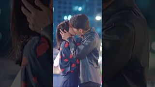 夜色暗涌时好上头《夜色暗涌时 Love At Night》【芒果TV青春剧场】