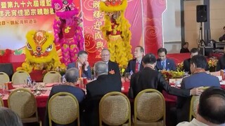 情人节收到的花不一定是爱情，但一定是爱。