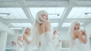 EVERGLOW ZOMBIE MV