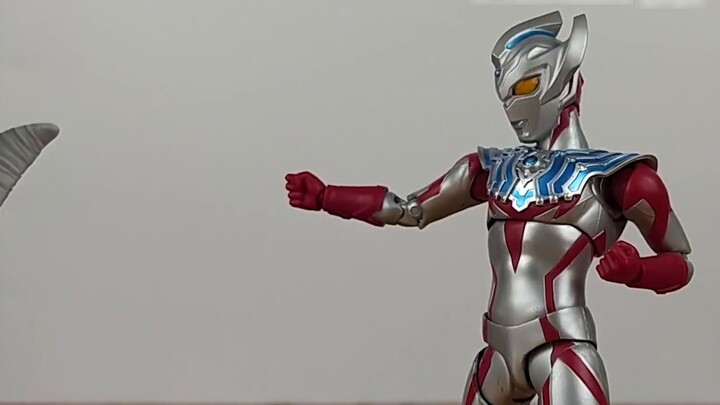 [Animasi Ultraman Stop Motion] Pertarungan gabungan tim tiga orang Ultraman Zeta & Taiga Generasi Ba