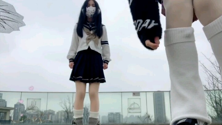 〖Maaf sekali karena aku sangat imut〗Tolong beri aku saran jika ada kesalahan dalam tarian/gerakanÜ