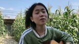 Bermain gitar dan bernyanyi: "Cheng Aiying"
