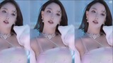 Xiao Xianruo VS Mina, who dances better?