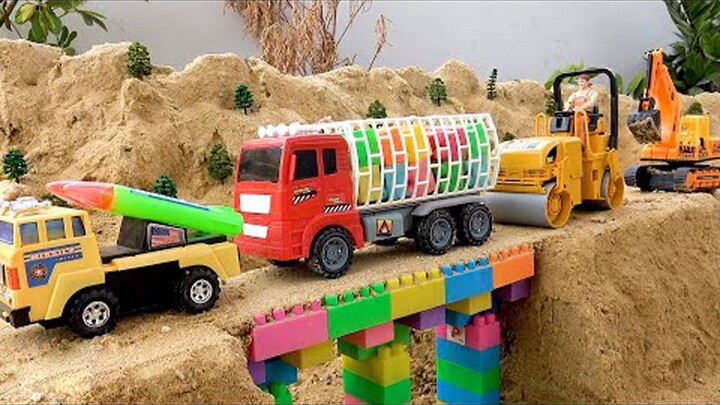 Construction machinery bridges and toy car excavators
