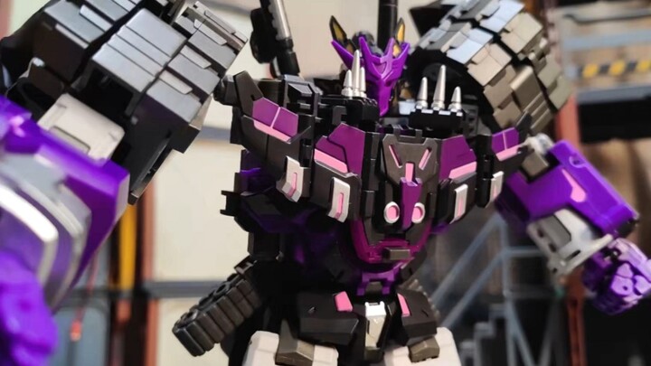 [Stop-motion animation] This combination is so cool! Transformers Ironworks Black Dog Team vs Ultra 