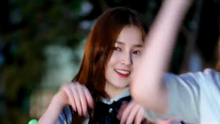 ฉันจะไปเต้นสแควร์แดนซ์พรุ่งนี้ด้วย