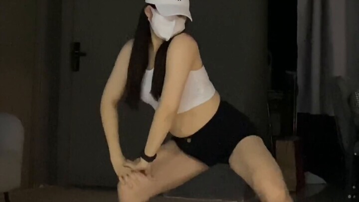 The slightly plump sister danced the black and gold Barbie swing dance