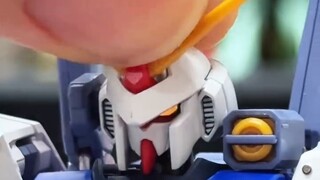 [Zaku's Model Play World] Một mô hình Gundam tận tâm hiếm có của Bandai - HG D Gundam First Form