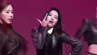 "Nhảy kpop không khó"