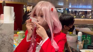 I got a kiss from Inori! 😘 [Guilty Crown] (Inori Yuzuriha Cosplay)