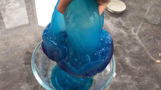 【Big Blue jellyfish】Popular Slime Biological Identification Video