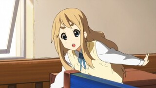 terkejut? ! Apakah Tsumugi Zhuangzhuang berusaha bersikap manis? !
