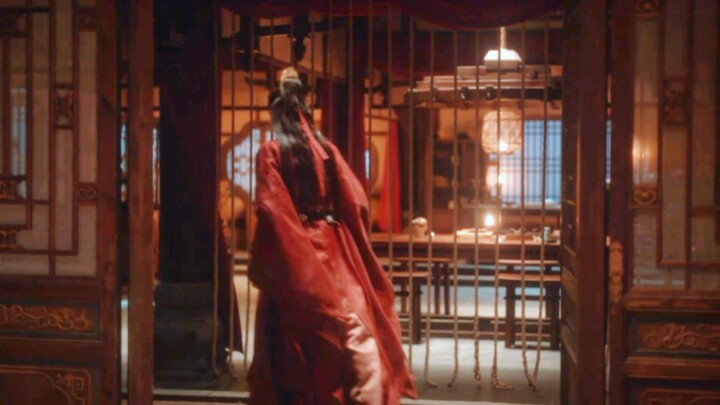 Fan Xian in Red | Netizens commented that he looks like the male protagonist of the Chinese comics