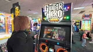 GUITAR HERO at CEC Chuck E. Cheese (Hampton VA), 4K arcade walkthrough & tour, D