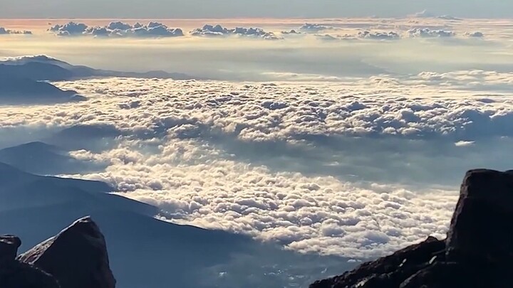 “I always like the surging sea of clouds”