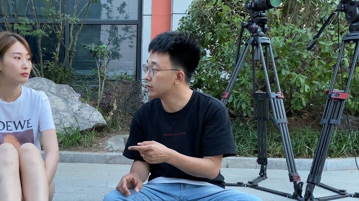 Bagaimana saya bisa menghubungi Anda?