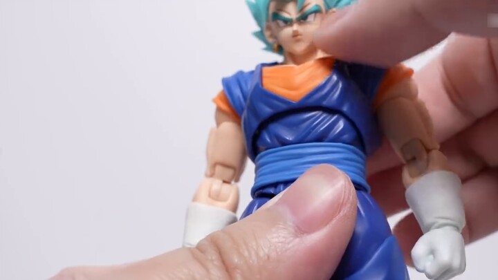 It's amazing! The third-party KO is sold at the original price! KO Kong Model Vegito