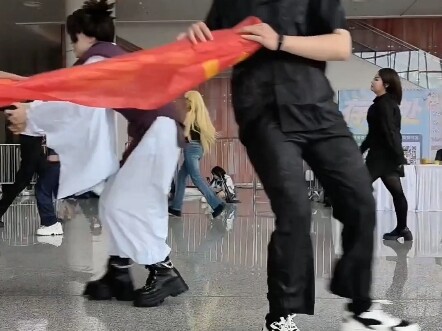 ยากที่จะจินตนาการได้ว่าคนกลุ่มนี้ไปเล่นซูนัว