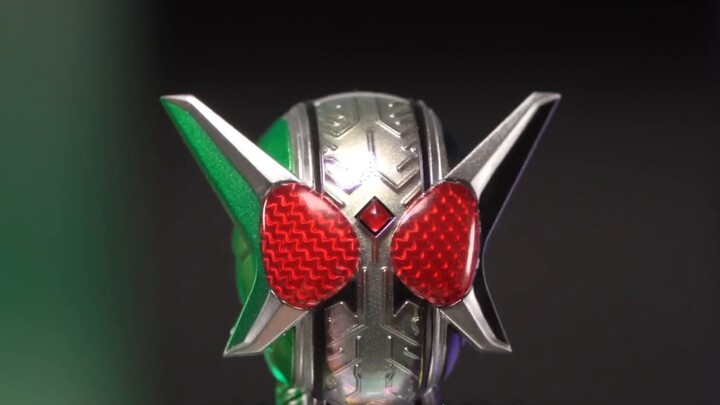 Hợp nhất với trái đất, hai người trong một xương thật Kamen Rider W Hurricane Ace Extreme Form CJX E