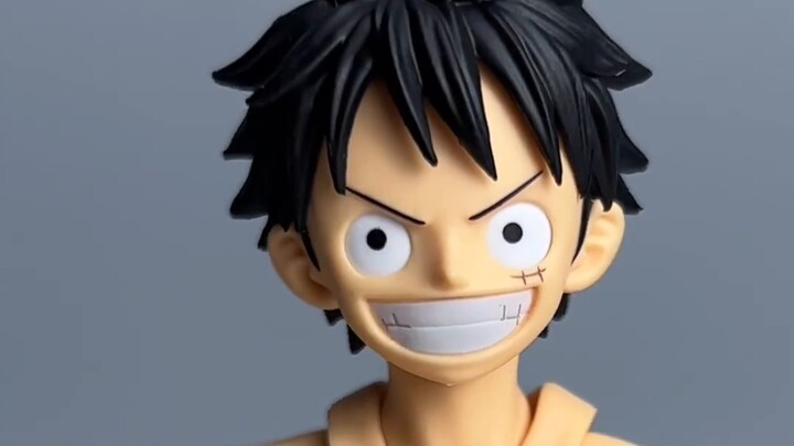 Bandai's new 1/9 One Piece movable Luffy (review and sharing)