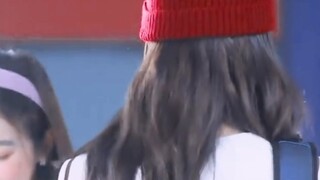 cinta susu | "Kabut mengepul, aku bersembunyi diam-diam, aku mencintaimu dalam kegelapan."