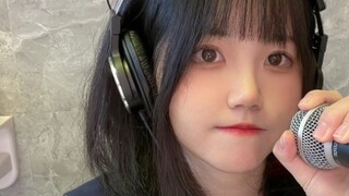 ! ! ! Cute girl toilet hardcore cover of "butterfly"
