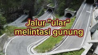 jalan berliku populer di Italia