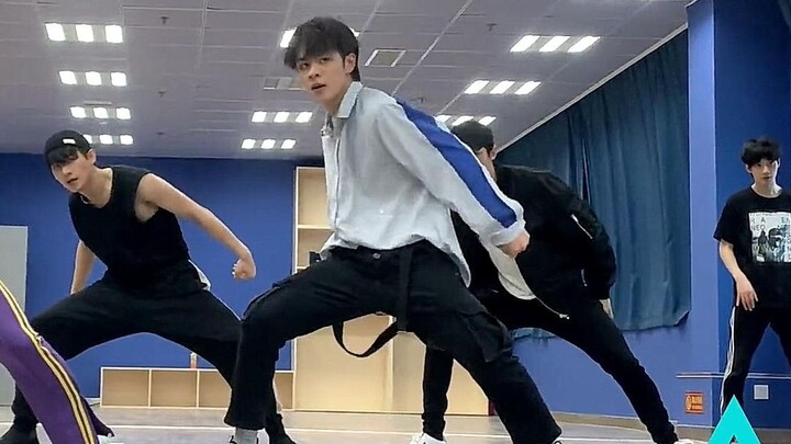 【Wang Chenyi】Cherry Bomb Practice Room