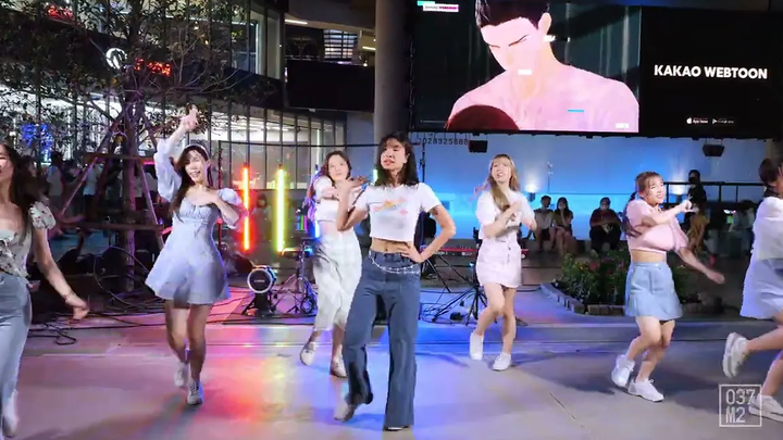 iWish - อยากเจอ @ Siam Square Walking Street Fancam 5K 60p 220612